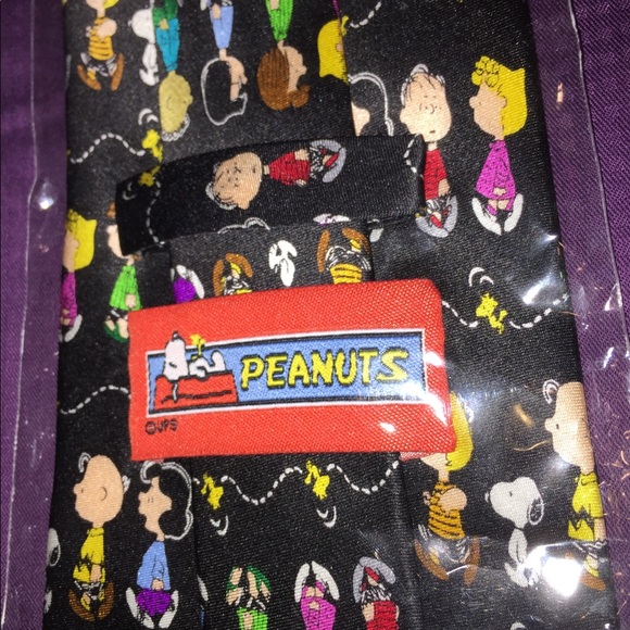 Peanuts Gang silk tie - Picture 2 of 8